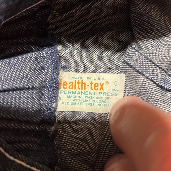 VINTAGE Healthtex Infants denim bibbed overalls - MADE IN USA!  9 mths - Picture 3 of 3